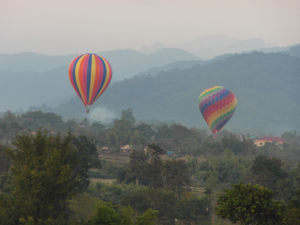 Laos Heisslouftballon Vang Vieng