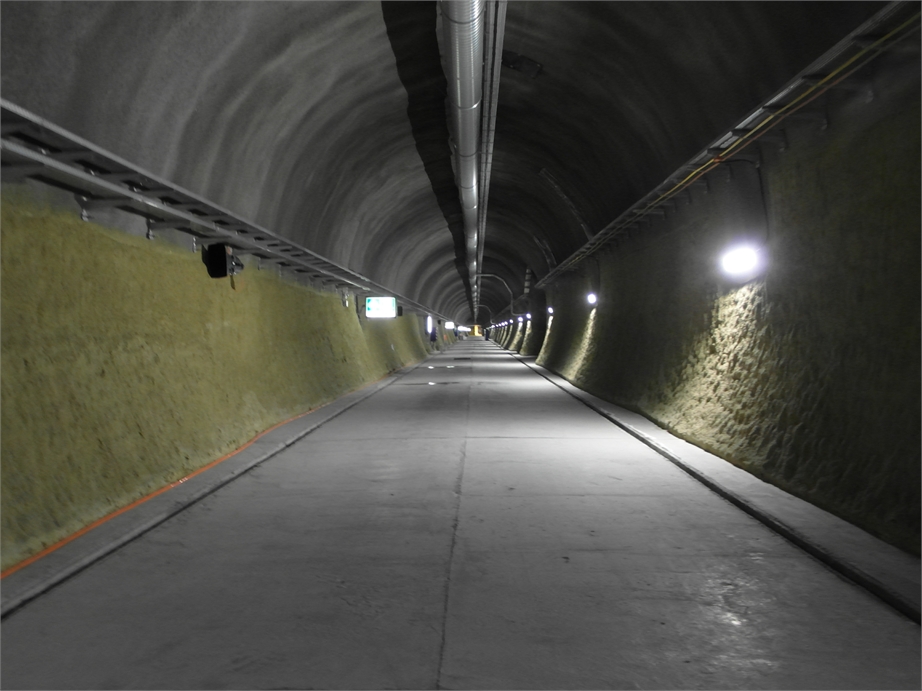 Gotthard Basistunnel 2360